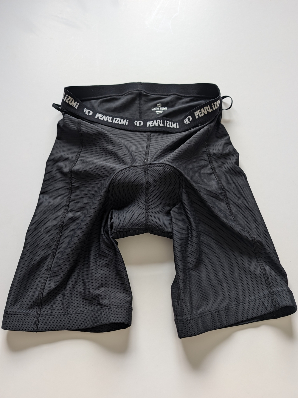 Pearl Izumi Men's Padded Compression Cycling Shorts Size M Black/Red